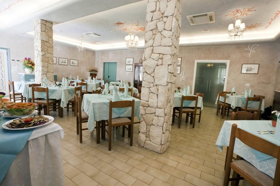 Hotel Rodi チェルヴィア エクステリア 写真