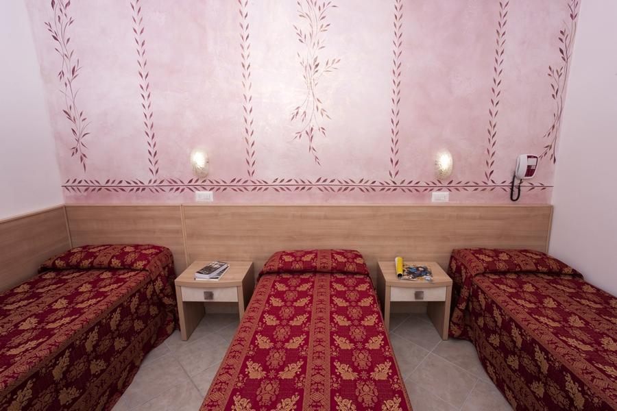 Hotel Rodi チェルヴィア エクステリア 写真